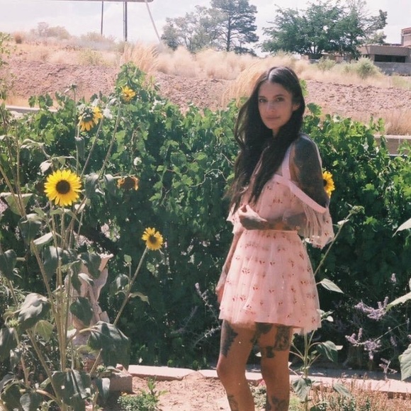 Hi, I’m Jennifer. 🍓 no returns on all orders - Picture 3 of 4